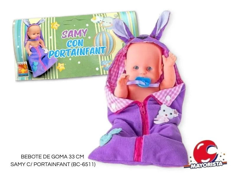 [7798130322446] BEBOTE DE GOMA 33 CM SAMY CON PORTAINFANT (BC-6511) MAGIKA