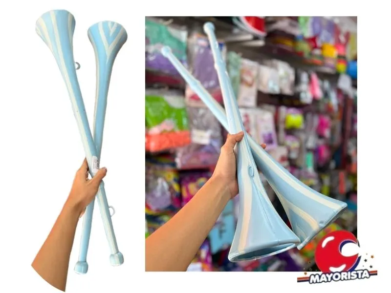 [2730] CORNETA CANCHA 60 CM RAYAS CELESTE Y BLANCA ARGENTINA (VUVUZELA) ADRIANA