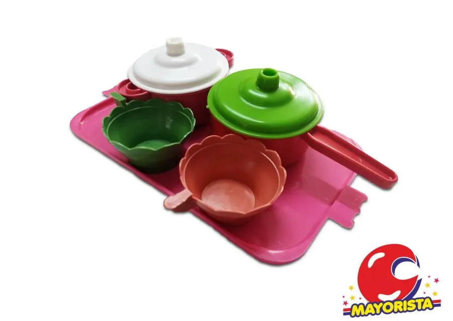 JUEGO DE OLLAS CON BANDEJA - TACAMAN