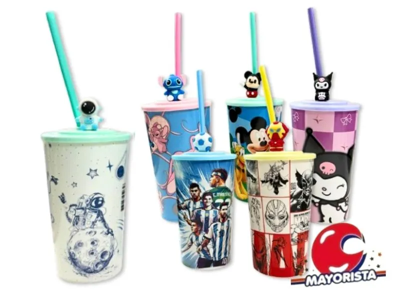 VASO PLASTICO INFANTIL CON MUNEQUITO, TAPA PLANA Y SORBETE (10507) STILO